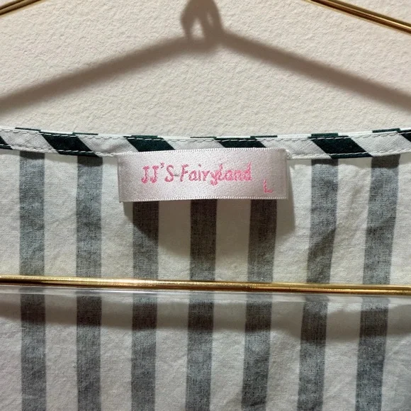 Striped Patchwork Button-Down Blouse in Pink and Green - Picture 2 of 8